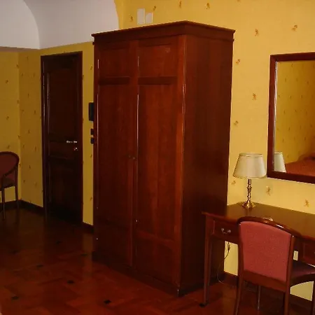 Excelsior Hotel 3*